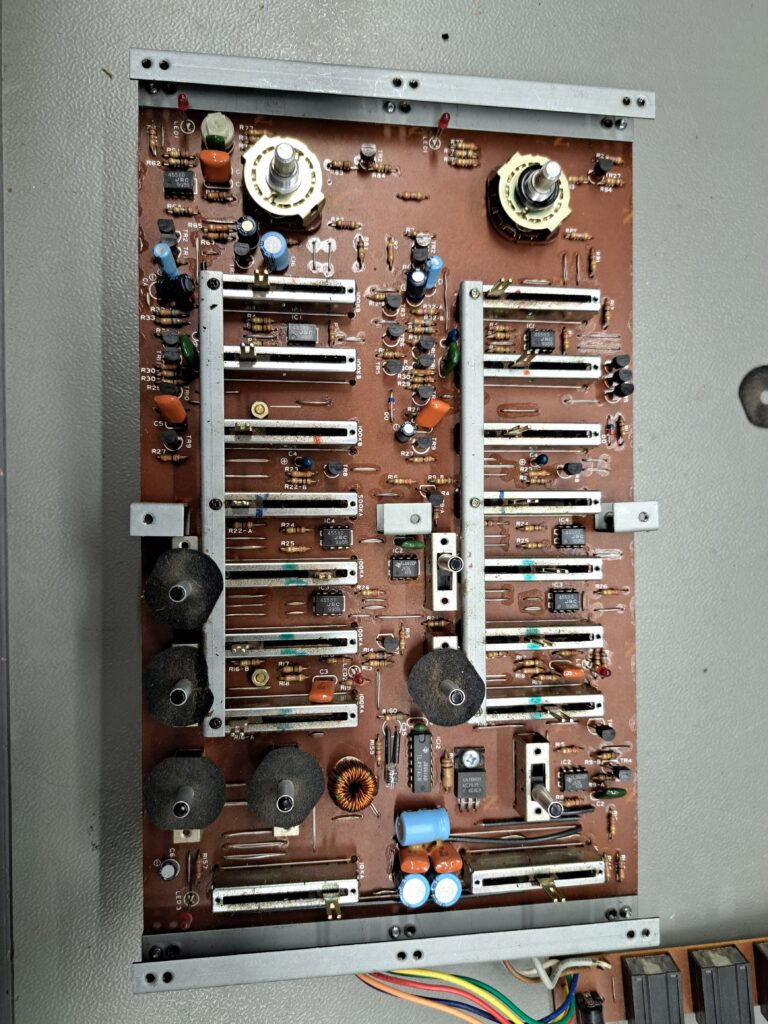 Pearl SC40 onderste helft geen output