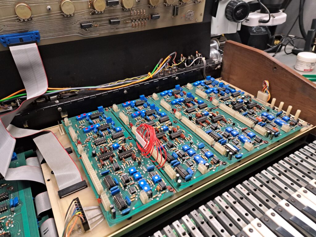 Oberheim OB-Xa na volledige restauratie Close Up